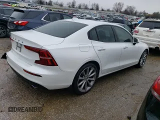 2020 Volvo S60 Momentum with VIN 7JR102FK6LG040959, listed as a Copart auction lot 39157714 with 15,612 mi miles and Salvage Title. Bid and sale history available at carsss.com. Image 3.