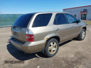 2005 Acura MDX with VIN 2HNYD182X5H507522, listed as a IAAI auction lot 41822441 with 251,716 mi miles. Bid and sale history available at carsss.com. Image 4.