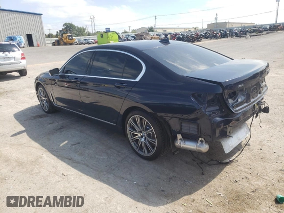 2020 BMW 7 Series 750i xDrive with VIN WBA7U2C04LCD70929, listed as a Copart auction lot 69319703 with 21,729 mi miles. Bid and sale history available at carsss.com. Image 2.