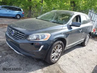 2016 Volvo XC60 T5 Platinum with VIN YV4612RMXG2844146, listed as a IAAI auction lot 42109135 with 98,400 mi miles. Bid and sale history available at carsss.com. Image 22.