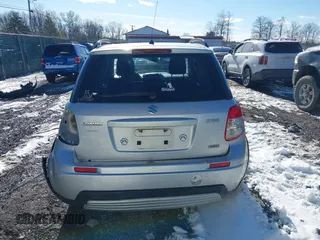 2007 Suzuki SX4 with VIN JS2YB413775101357, listed as a IAAI auction lot 41560985 with 216,705 mi miles. Bid and sale history available at carsss.com. Image 17.