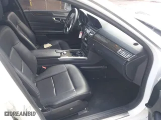 2014 Mercedes-Benz E-Class E 350 Luxury with VIN WDDHF8JB0EA850671, listed as a IAAI auction lot 41935999 with 139,386 mi miles. Bid and sale history available at carsss.com. Image 5.