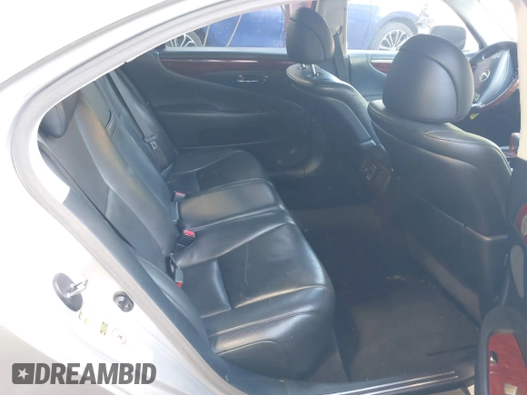 2008 Lexus LS 460 L with VIN JTHGL46F385029014, listed as a IAAI auction lot 42632753 with 221,783 mi miles and . Bid and sale history available at DreamBid. Image 8.