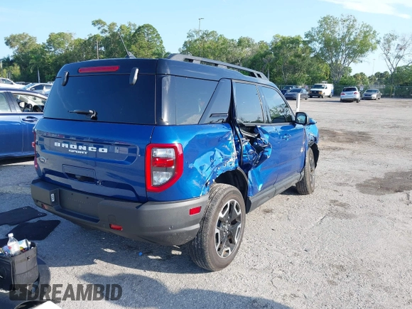 2024 Ford Bronco Sport Outer Banks z VIN 3FMCR9C61RRF36536, wystawiony jako IAAI lot #42363040 z przebiegiem 5 789 mil mil oraz . Historia ofert i sprzedaży dostępna na DreamBid. Obrazek 4.