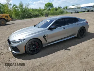 2022 BMW M8 Competition z VIN WBSGV0C08NCH61825, wystawiony jako Copart lot #57515605 z przebiegiem 56 046 mil mil oraz Tytuł czysty. Historia ofert i sprzedaży dostępna na DreamBid. Obrazek 1.
