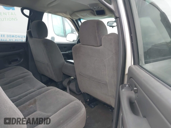 2007 Chevrolet Silverado 1500 LS with VIN 2GCEC13VX71117920, listed as a IAAI auction lot 42005890 with 341,628 mi miles and . Bid and sale history available at DreamBid. Image 8.