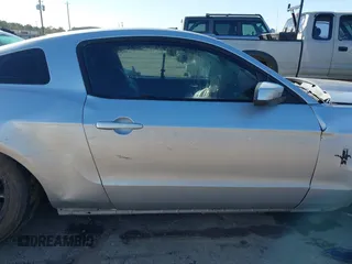 2011 Ford Mustang V6 with VIN 1ZVBP8AM2B5162879, listed as a IAAI auction lot 41670910 with 153,626 mi miles and . Bid and sale history available at carsss.com. Image 12.