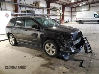 2017 Jeep Compass Latitude with VIN 1C4NJDEB7HD106048, listed as a Copart auction lot 56716925 with 208,777 mi miles and Salvage title. Bid and sale history available at DreamBid. Image 4.