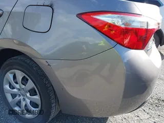2015 Toyota Corolla L z VIN 2T1BURHE4FC331535, wystawiony jako IAAI lot #42318683 z przebiegiem 135 864 mil mil oraz . Historia ofert i sprzedaży dostępna na DreamBid. Obrazek 19.