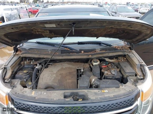 2014 Ford Explorer Limited with VIN 1FM5K8F8XEGB63289, listed as a IAAI auction lot 41848462 with 227,167 mi miles. Bid and sale history available at carsss.com. Image 10.