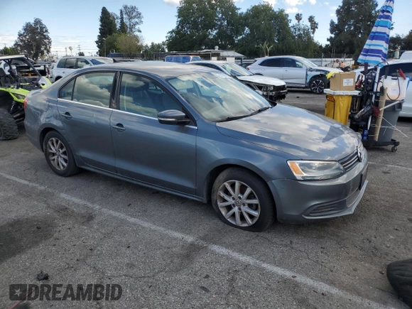 2013 Volkswagen Jetta SE with VIN 3VWDP7AJ8DM360372, listed as a Copart auction lot 51796725 with 66,981 mi miles and Non repairable. Bid and sale history available at DreamBid. Image 4.