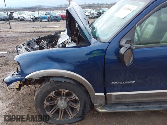 2004 Ford Explorer с VIN 1FMZU84W44UA55182, выставлен на аукционе IAAI как лот 41140094 с пробегом Не указан миль и . История ставок и продаж доступна на DreamBid. Изображение 6.