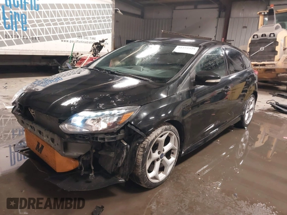 2014 Ford Focus ST with VIN 1FADP3L91EL375674, listed as a IAAI auction lot 41572329 with 100,253 mi miles and . Bid and sale history available at carsss.com. Image 17.