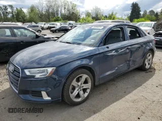 2017 Audi A3 Premium z VIN WAUB8GFF4H1039019, wystawiony jako Copart lot #56059225 z przebiegiem 47 671 mil mil oraz Szkoda całkowita • Salvage title. Historia ofert i sprzedaży dostępna na DreamBid. Obrazek 1.
