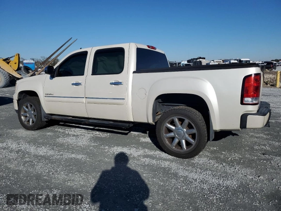 2011 GMC Sierra 1500 Denali z VIN 3GTP2XE26BG222472, wystawiony jako Copart lot #42186215 z przebiegiem Nie podano mil oraz Nie do naprawy • Non repairable. Historia ofert i sprzedaży dostępna na DreamBid. Obrazek 2.