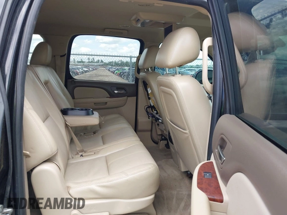 2013 Chevrolet Suburban LT с VIN 1GNSCJE04DR146389, выставлен на аукционе IAAI как лот 42234931 с пробегом 77 555 миль миль и . История ставок и продаж доступна на DreamBid. Изображение 8.
