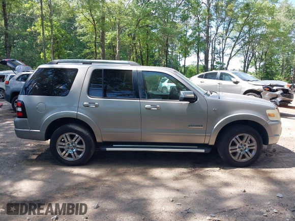 2008 Ford Explorer Limited с VIN 1FMEU75828UA32062, выставлен на аукционе IAAI как лот 42518271 с пробегом 352 328 миль миль и . История ставок и продаж доступна на DreamBid. Изображение 13.