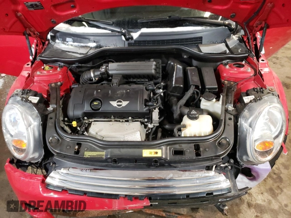 2012 MINI Clubman z VIN WMWZF3C52CT190396, wystawiony jako Copart lot #86537344 z przebiegiem 108 971 mil mil oraz Szkoda całkowita • Salvage title. Historia ofert i sprzedaży dostępna na DreamBid. Obrazek 12.
