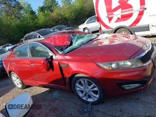 2013 Kia Optima LX z VIN 5XXGM4A76DG152178, wystawiony jako IAAI lot #42002201 z przebiegiem 72 335 mil mil oraz . Historia ofert i sprzedaży dostępna na DreamBid. Obrazek 13.