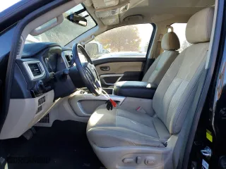 2017 Nissan Titan XD SV with VIN 1N6BA1F42HN555792, listed as a Copart auction lot 76754824 with 121,471 mi miles and Clean Title. Bid and sale history available at carsss.com. Image 7.