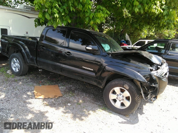 2014 Toyota Tacoma with VIN 3TMMU4FN6EM072471, listed as a IAAI auction lot 42525218 with 150,461 mi miles and . Bid and sale history available at DreamBid. Image 1.