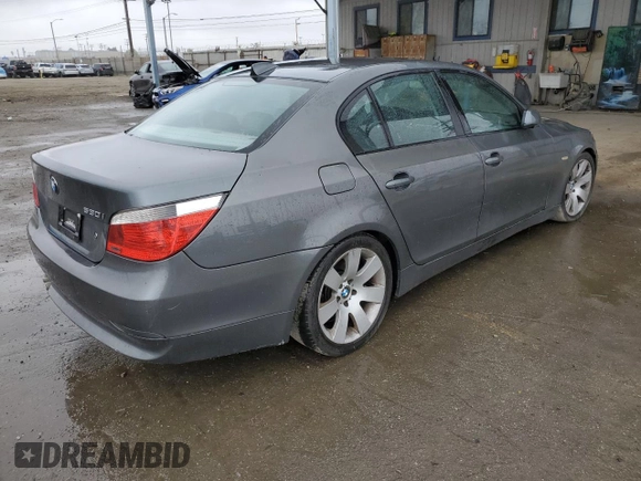 2005 BMW 5 Series 530i z VIN WBANA73555CR58878, wystawiony jako Copart lot #51302875 z przebiegiem 172 745 mil mil oraz Szkoda całkowita • Salvage title. Historia ofert i sprzedaży dostępna na DreamBid. Obrazek 3.