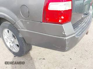 2010 Ford Expedition Max Limited с VIN 1FMJK2A57AEB70862, выставлен на аукционе IAAI как лот 40696357 с пробегом Не указан миль и . История ставок и продаж доступна на DreamBid. Изображение 17.
