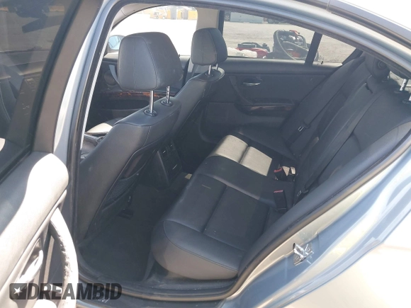 2008 BMW 3 Series 328i с VIN WBAVA375X8NL44470, выставлен на аукционе IAAI как лот 42677310 с пробегом 184 171 миль миль и . История ставок и продаж доступна на DreamBid. Изображение 8.