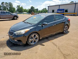 2016 Kia Forte EX z VIN KNAFX4A8XG5518161, wystawiony jako Copart lot #58406025 z przebiegiem 121 917 mil mil oraz Czysty tytuł • Clean title. Historia ofert i sprzedaży dostępna na DreamBid. Obrazek 1.