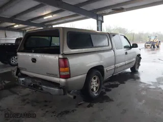 2001 Chevrolet Silverado 1500 LS with VIN 2GCEC19V811229792, listed as a IAAI auction lot 41844893 with 284,568 mi miles. Bid and sale history available at carsss.com. Image 4.