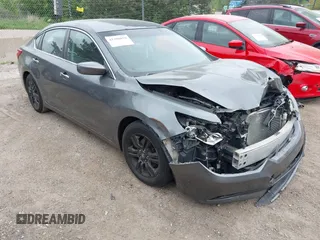 2017 Nissan Altima SR z VIN 1N4AL3AP4HC189535, wystawiony jako IAAI lot #42396079 z przebiegiem 129 977 mil mil oraz . Historia ofert i sprzedaży dostępna na DreamBid. Obrazek 1.
