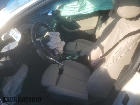 2021 BMW 2 Series 228i xDrive with VIN WBA73AK01M7H21918, listed as a Copart auction lot 48742195 with 30,674 mi miles and Salvage Title. Bid and sale history available at DreamBid. Image 7.