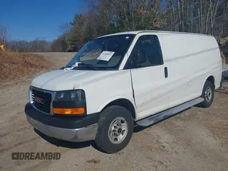 2016 GMC Savana Cargo with VIN 1GTW7AFFXG1904336, listed as a IAAI auction lot 41919957 with 330,932 mi miles. Bid and sale history available at carsss.com. Image 18.