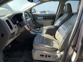 2009 Lincoln MKX with VIN 2LMDU68C39BJ06767, listed as a Copart auction lot 53288475 with 141,777 mi miles and Salvage Title. Bid and sale history available at carsss.com. Image 7.