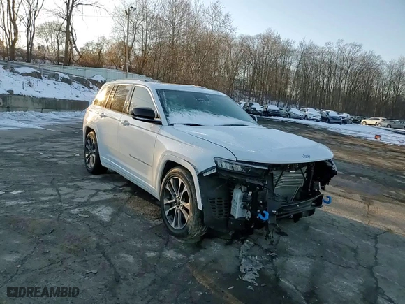 2023 Jeep Grand Cherokee 4xe Overland with VIN 1C4RJYD66P8794676, listed as a Copart auction lot 86281244 with 0 mi miles and Salvage Title. Bid and sale history available at carsss.com. Image 12.