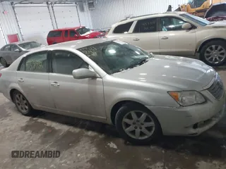 2010 Toyota Avalon XL with VIN 4T1BK3DB1AU362862, listed as a IAAI auction lot 41539466 with 168,762 mi miles and . Bid and sale history available at carsss.com. Image 14.