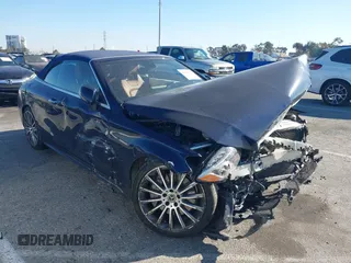2018 Mercedes-Benz C 300 with VIN WDDWK4JB0JF755911, listed as a IAAI auction lot 40919727 with 54,376 mi miles and . Bid and sale history available at DreamBid. Image 1.