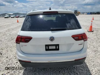 2018 Volkswagen Tiguan SEL z VIN 3VV2B7AX8JM156391, wystawiony jako Copart lot #56233975 z przebiegiem 85 166 mil mil oraz Szkoda całkowita • Salvage title. Historia ofert i sprzedaży dostępna na DreamBid. Obrazek 6.