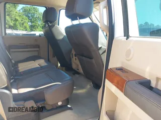 2015 Ford F-250 Lariat z VIN 1FT7W2BT9FEC69657, wystawiony jako IAAI lot #42213915 z przebiegiem 148 839 mil mil oraz . Historia ofert i sprzedaży dostępna na DreamBid. Obrazek 8.