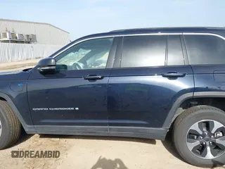2024 Jeep Grand Cherokee with VIN 1C4RJYB63R8541756, listed as a IAAI auction lot 42639371 with 29,082 mi miles and . Bid and sale history available at DreamBid. Image 15.