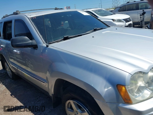 2005 Jeep Grand Cherokee Limited with VIN 1J4HR58N55C561719, listed as a IAAI auction lot 42648942 with 70,106 mi miles and . Bid and sale history available at DreamBid. Image 12.