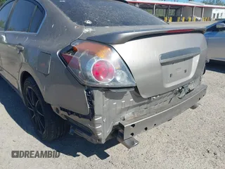 2008 Nissan Altima SL z VIN 1N4BL21E58N501413, wystawiony jako IAAI lot #42431053 z przebiegiem 190 253 mil mil oraz . Historia ofert i sprzedaży dostępna na DreamBid. Obrazek 6.