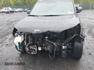2016 Kia Soul z VIN KNDJN2A23G7283531, wystawiony jako IAAI lot #42236393 z przebiegiem 72 974 mil mil oraz . Historia ofert i sprzedaży dostępna na DreamBid. Obrazek 6.