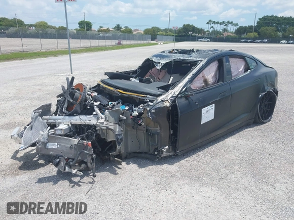 2021 Tesla Model S Plaid с VIN 5YJSA1E63MF451438, выставлен на аукционе IAAI как лот 41399777 с пробегом Не указан миль и . История ставок и продаж доступна на DreamBid. Изображение 16.