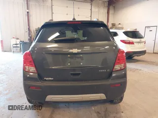 2016 Chevrolet Trax LT z VIN 3GNCJLSB8GL260323, wystawiony jako IAAI lot #42225908 z przebiegiem 134 265 mil mil oraz . Historia ofert i sprzedaży dostępna na DreamBid. Obrazek 16.