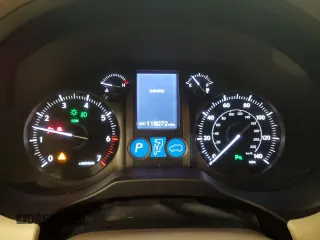 2017 Lexus GX 460 z VIN JTJBM7FX1H5156490, wystawiony jako Copart lot #55079285 z przebiegiem 118 072 mil mil oraz Szkoda całkowita • Salvage title. Historia ofert i sprzedaży dostępna na DreamBid. Obrazek 9.