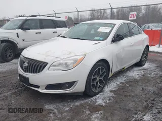 2017 Buick Regal Sport Touring z VIN 2G4GL5EX9H9164787, wystawiony jako IAAI lot #41729510 z przebiegiem 152 302 mil mil oraz . Historia ofert i sprzedaży dostępna na DreamBid. Obrazek 2.