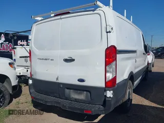 2019 Ford Transit z VIN 1FTYE1YM2KKA11865, wystawiony jako IAAI lot #42057856 z przebiegiem 71 214 mil mil oraz . Historia ofert i sprzedaży dostępna na DreamBid. Obrazek 4.