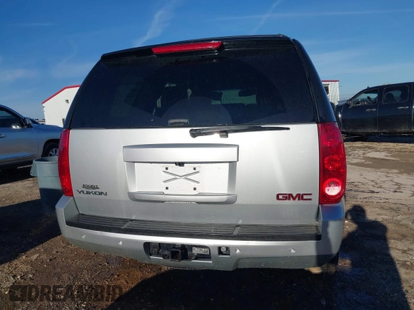 2013 GMC Yukon SLT with VIN 1GKS1CE04DR180881, listed as a IAAI auction lot 41647032 with 187,228 mi miles. Bid and sale history available at carsss.com. Image 16.