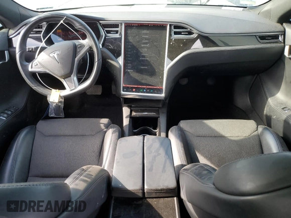 2018 Tesla Model S 75D with VIN 5YJSA1E27JF240011, listed as a Copart auction lot 62922164 with 92,147 mi miles and Salvage title. Bid and sale history available at DreamBid. Image 8.